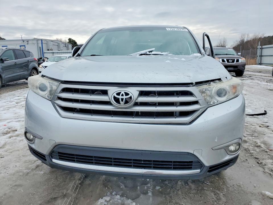 Photo 5 from auction – 2013 TOYOTA HIGHLANDER with VIN 5TDZK3EH4DS141416