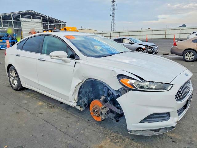 Photo 4 from auction – 2016 FORD FUSION SE with VIN 3FA6P0H79GR175273