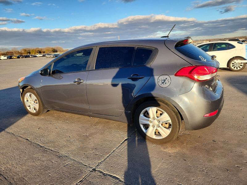 Photo 2 from auction – 2016 KIA FORTE LX with VIN KNAFK5A89G5630020