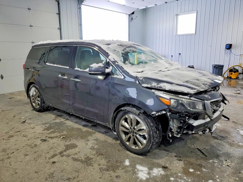 Photo 4 from auction – 2015 KIA SEDONA with VIN KNDME5C13F6037022