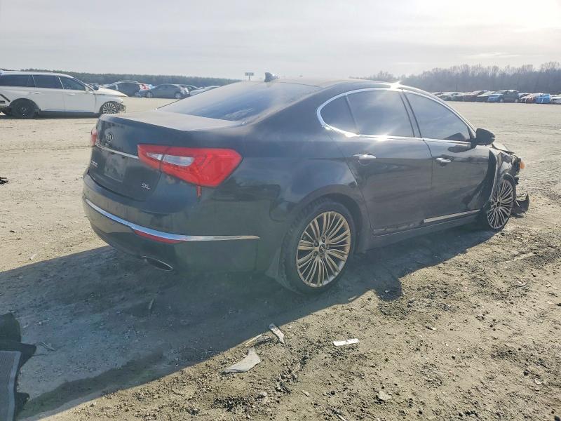 Photo 3 from auction – 2014 KIA CADENZA PR with VIN KNALN4D77E5147100