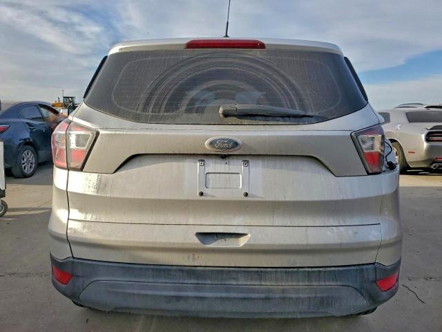 Photo 6 from auction – 2018 FORD ESCAPE S with VIN 1FMCU0F71JUB54227