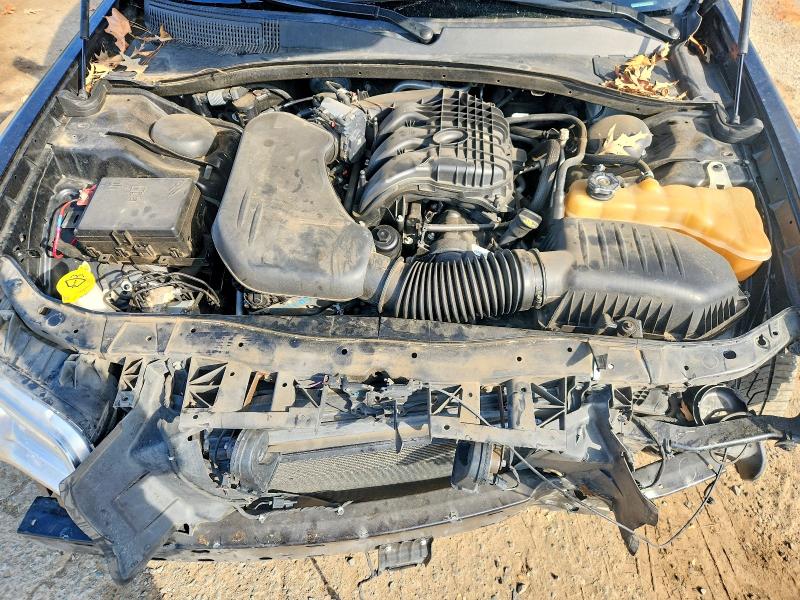 Photo 11 from auction – 2018 CHRYSLER 300 with VIN 2C3CCAEG1JH296129
