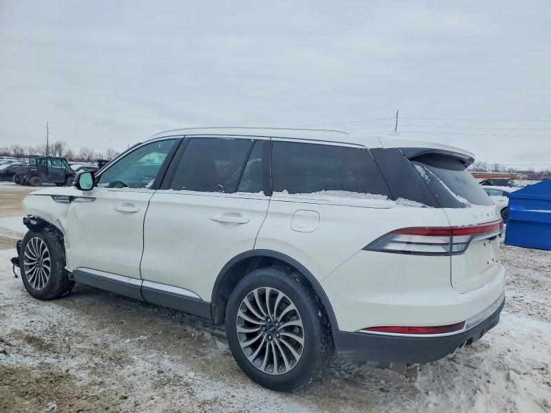 Photo 2 from auction – 2023 LINCOLN AVIATOR with VIN 5LM5J6XC4PGL02181