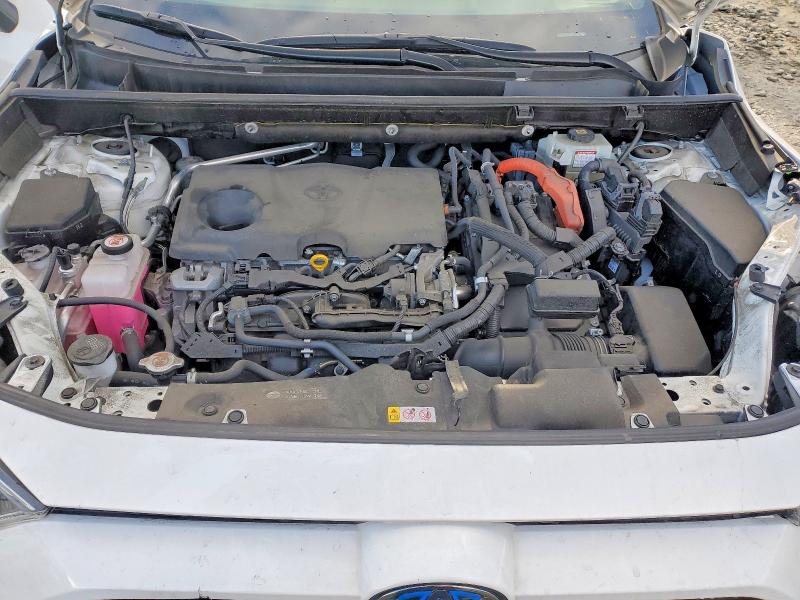 Photo 11 from auction – 2021 TOYOTA RAV4 with VIN JTMRWRFV5MD119481