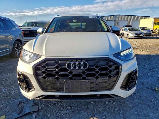 Photo 5 from auction – 2022 AUDI Q5 PREMIUM with VIN WA1EAAFY7N2010309