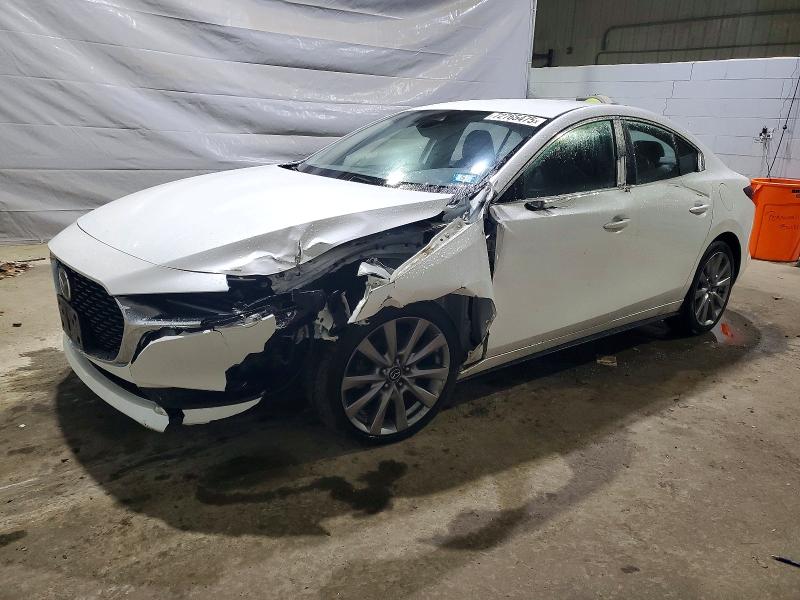 MAZDA 3 2019 with VIN 3MZBPADL8KM105980 - Photo from auction
