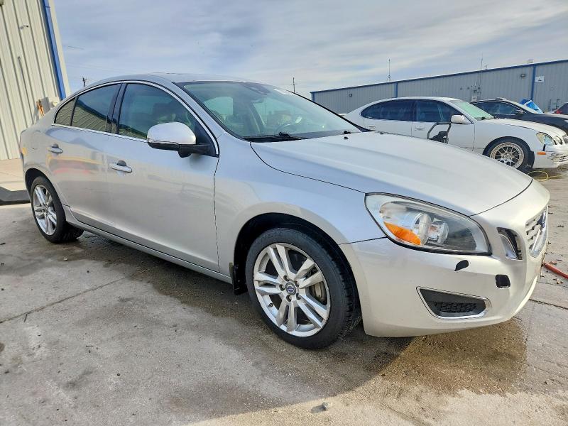 Photo 4 from auction – 2012 VOLVO S60 T5 with VIN YV1622FS6C2098060