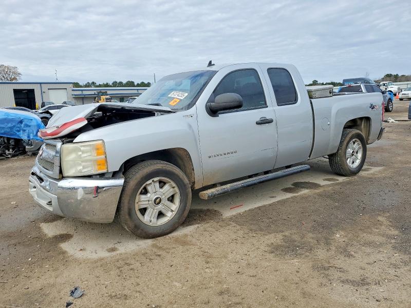 CHEVROLET SILVERADO 2013 with VIN 1GCRCSE05DZ334609 - Photo from auction