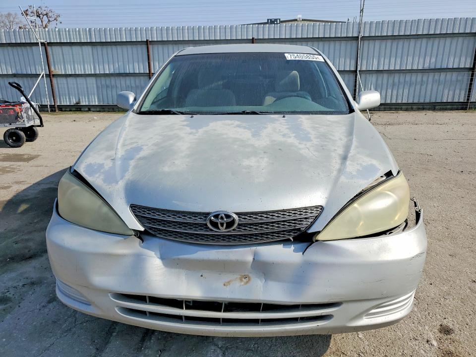 Photo 5 from auction – 2004 TOYOTA CAMRY LE with VIN 4T1BE32K34U263975