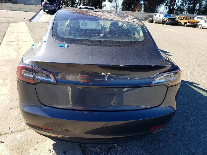 Photo 6 from auction – 2018 TESLA MODEL 3 with VIN 5YJ3E1EA5JF036677