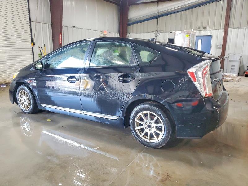 Photo 2 from auction – 2013 TOYOTA PRIUS with VIN JTDKN3DU5D5634647