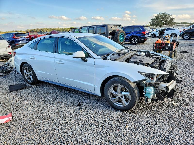 Photo 4 from auction – 2020 HYUNDAI SONATA with VIN 5NPEG4JA3LH059051