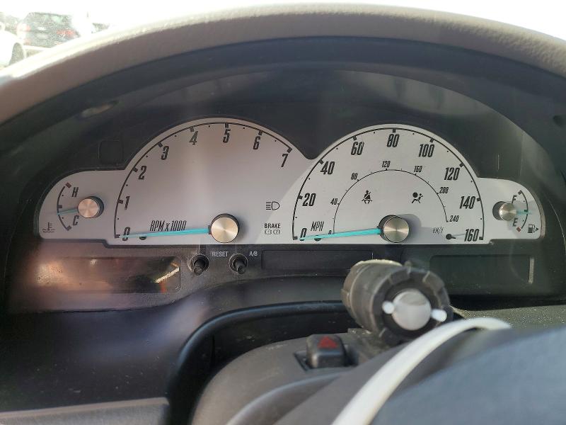 Photo 9 from auction – 2002 FORD THUNDERBIR with VIN 1FAHP60A32Y104258