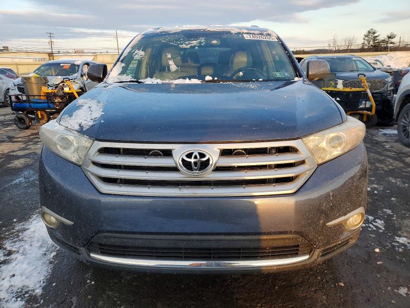 Zdjęcie 5 z aukcji – 2013 TOYOTA HIGHLANDER z VIN 5TDDK3EHXDS199170
