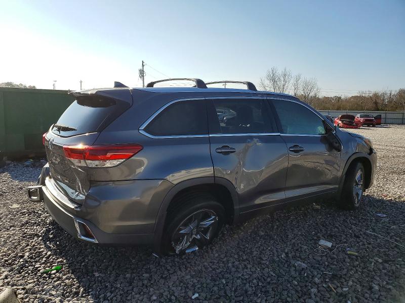 Photo 3 from auction – 2017 TOYOTA HIGHLANDER with VIN 5TDYZRFH6HS226479