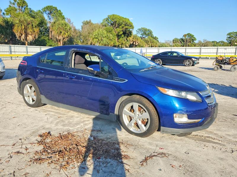 Photo 4 from auction – 2013 CHEVROLET VOLT with VIN 1G1RA6E40DU142438