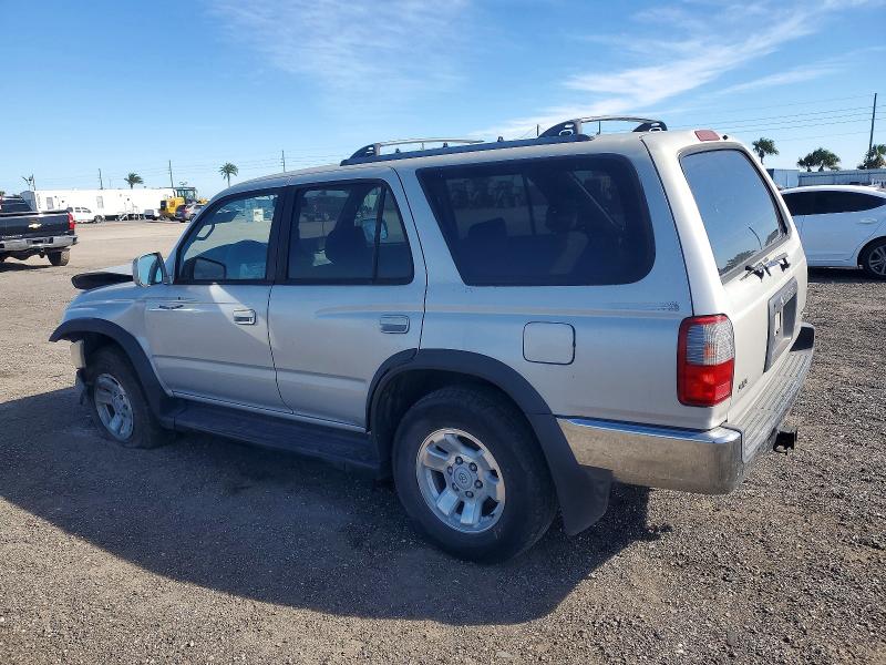 Photo 2 from auction – 1998 TOYOTA 4RUNNER SR with VIN JT3GN86R0W0091398