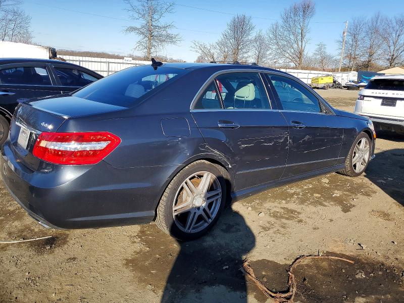 Photo 3 from auction – 2011 MERCEDES-BENZ E 350 4MAT with VIN WDDHF8HB2BA303404