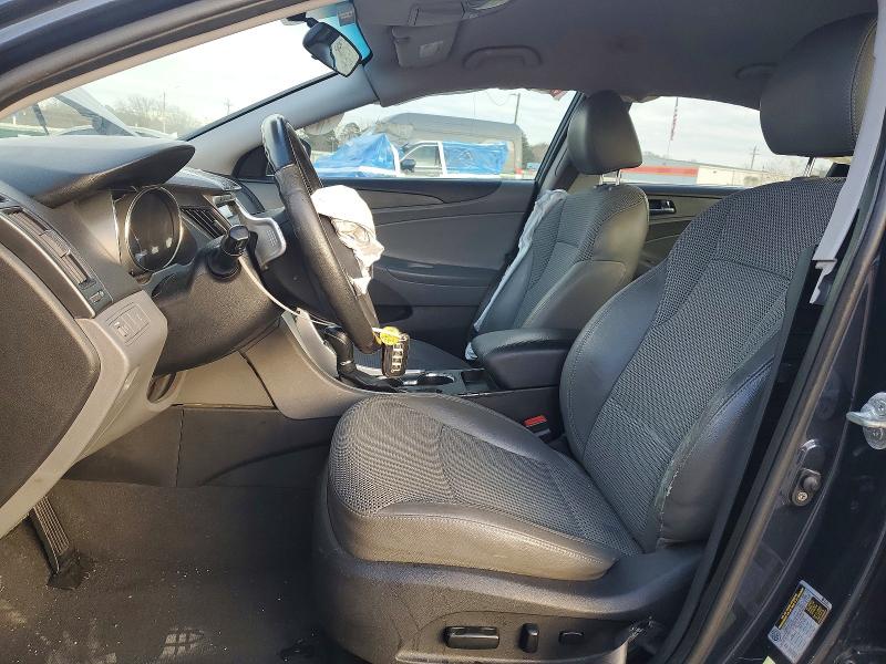 Photo 7 from auction – 2011 HYUNDAI SONATA SE with VIN 5NPEC4AC7BH082327