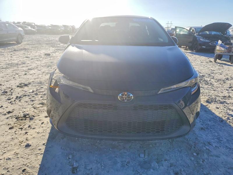 Photo 5 from auction – 2022 TOYOTA COROLLA LE with VIN 5YFEPMAEXNP389794
