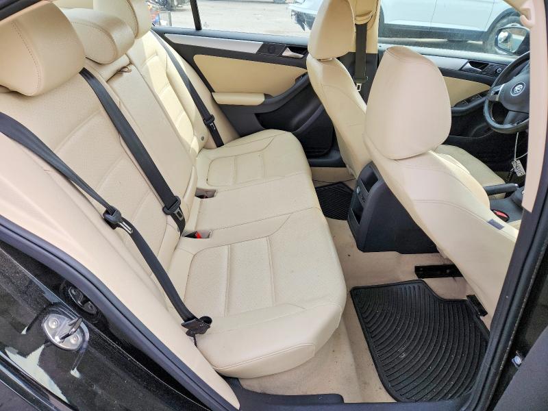 Photo 10 from auction – 2014 VOLKSWAGEN JETTA SE with VIN 3VWD07AJ2EM437985