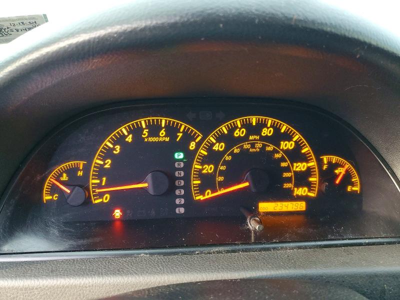 Photo 9 from auction – 2005 TOYOTA CAMRY with VIN 4T1BE32K75U581485