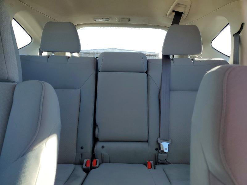 Photo 10 from auction – 2016 HONDA CR-V LX with VIN 2HKRM4H38GH718796
