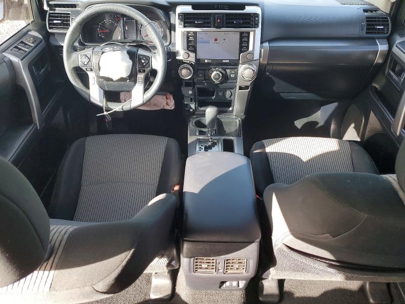 Photo 8 from auction – 2022 TOYOTA 4RUNNER with VIN JTEEU5JR0N5273627