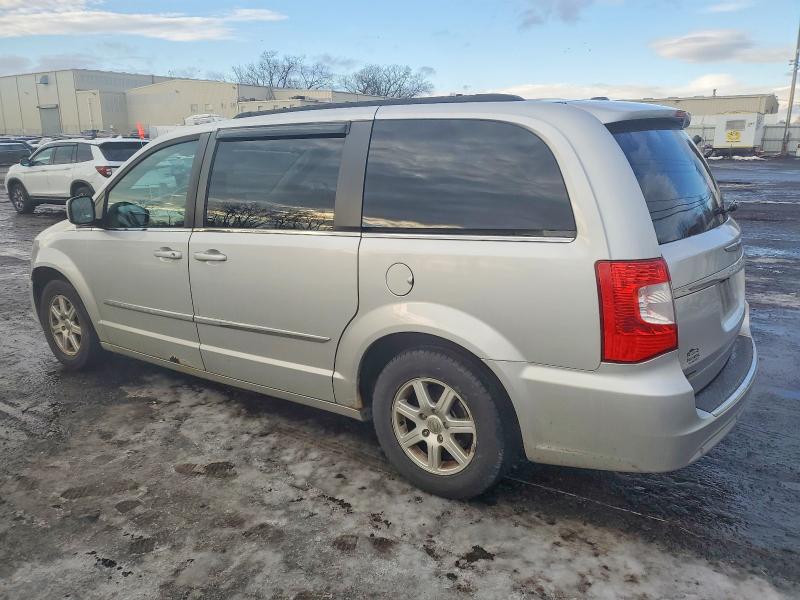 Photo 2 from auction – 2012 CHRYSLER TOWN & COU with VIN 2C4RC1BG1CR150997