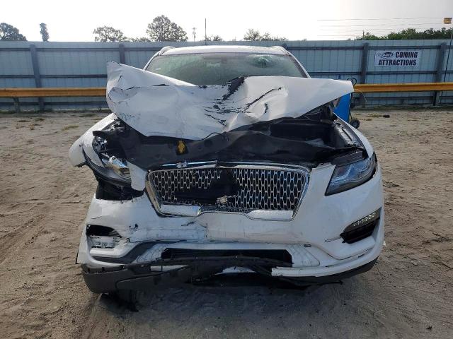 Photo 5 from auction – 2019 LINCOLN MKC RESERV with VIN 5LMCJ3C9XKUL02034