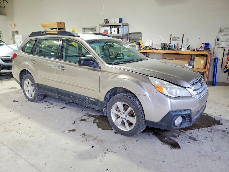 Photo 4 from auction – 2014 SUBARU OUTBACK 2. with VIN 4S4BRBAC7E3279662