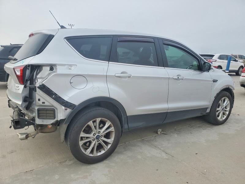 Photo 3 from auction – 2019 FORD ESCAPE SE with VIN 1FMCU0GD7KUB26079