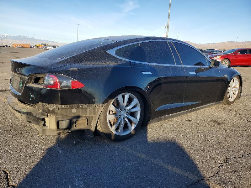 Photo 3 from auction – 2013 TESLA MODEL S with VIN 5YJSA1CN5DFP22963