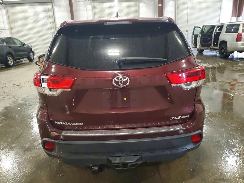 Photo 6 from auction – 2019 TOYOTA HIGHLANDER with VIN 5TDJZRFH3KS737320
