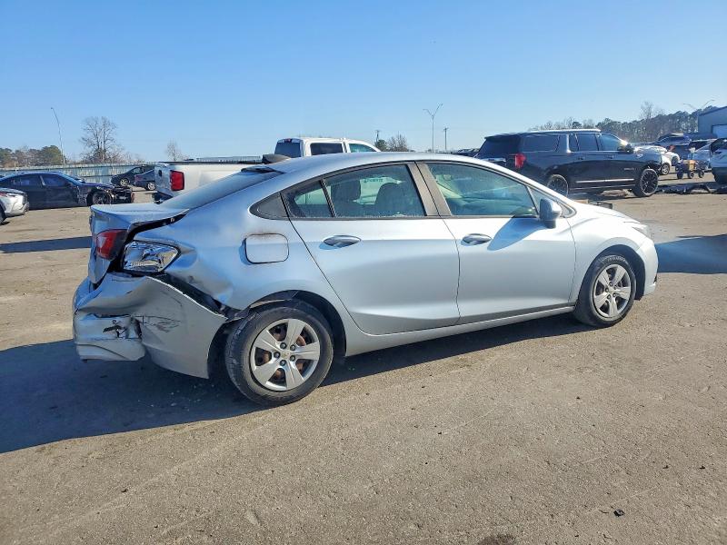 Photo 3 from auction – 2018 CHEVROLET CRUZE with VIN 1G1BC5SM2J7183450