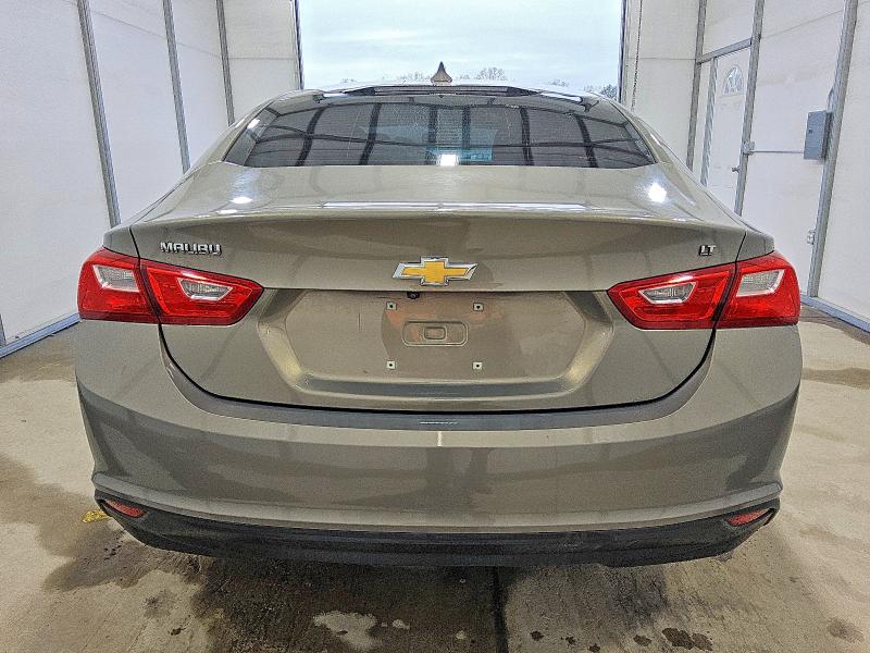 Photo 6 from auction – 2018 CHEVROLET MALIBU with VIN 1G1ZD5ST1JF114841