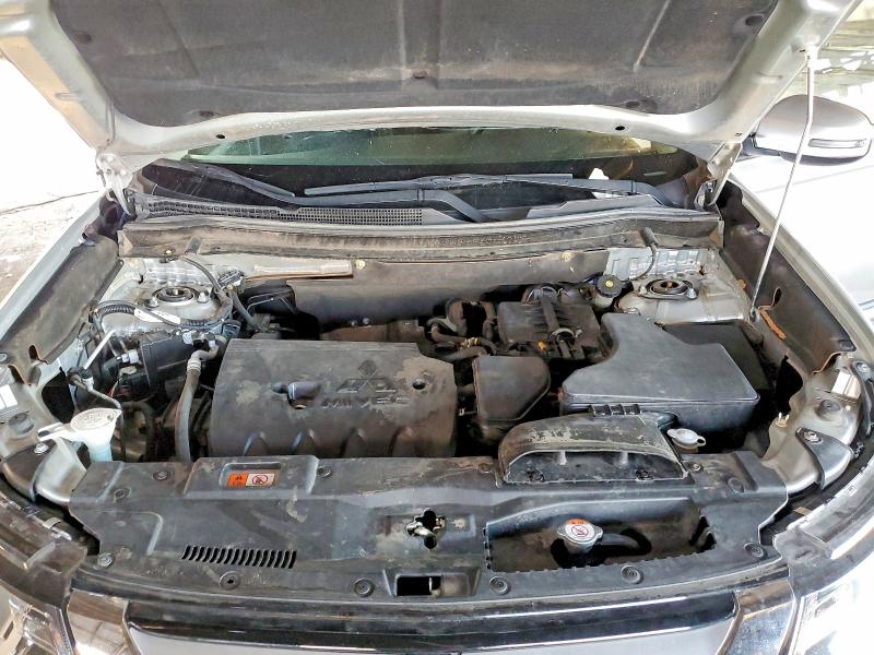 Photo 12 from auction – 2018 MITSUBISHI OUTLANDER with VIN JA4AD3A36JZ039511