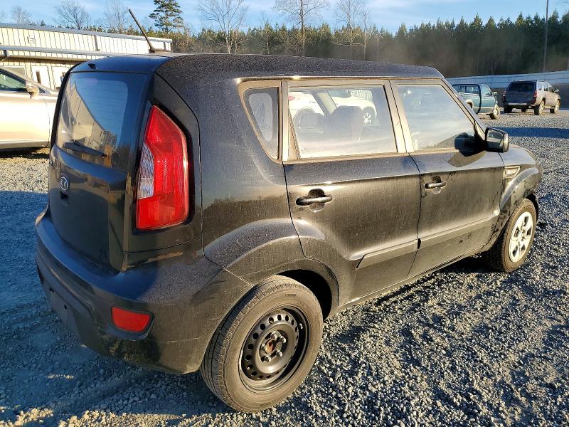 Photo 3 from auction – 2012 KIA SOUL with VIN KNDJT2A51C7448261