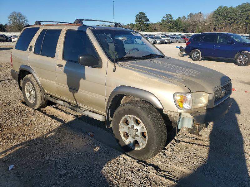 Photo 4 from auction – 2001 NISSAN PATHFINDER with VIN JN8DR09X71W575920