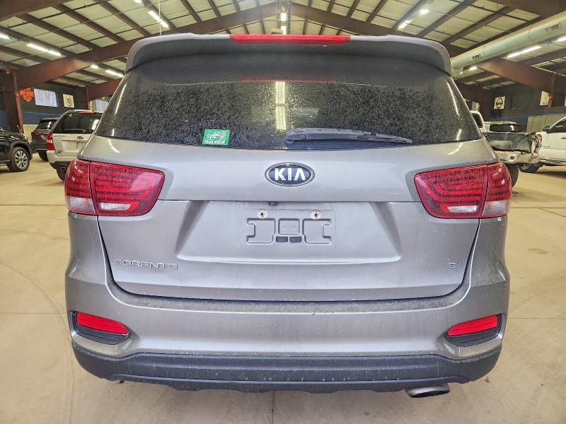Photo 6 from auction – 2019 KIA SORENTO LX with VIN 5XYPGDA53KG482309