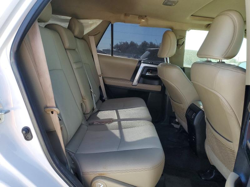Photo 11 from auction – 2018 TOYOTA 4RUNNER with VIN JTEBU5JRXJ5563872