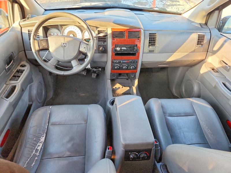 Photo 8 from auction – 2005 DODGE DURANGO SL with VIN 1D4HB48DX5F551068
