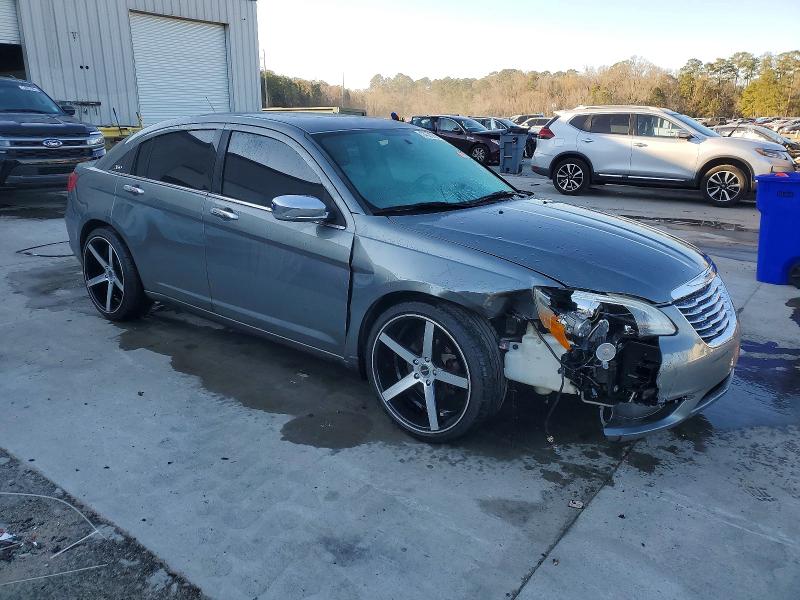 Photo 4 from auction – 2012 CHRYSLER 200 LIMITE with VIN 1C3CCBCB8CN308753