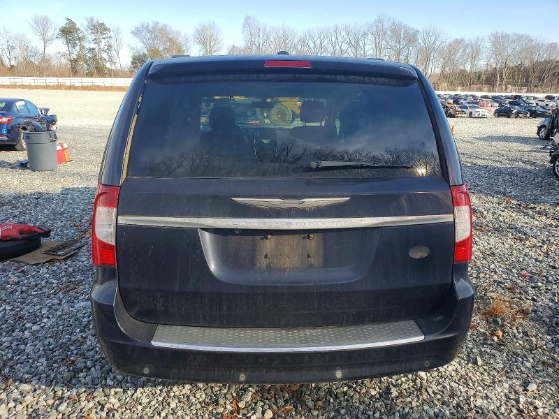 Photo 6 from auction – 2011 CHRYSLER TOWN & COU with VIN 2A4RR8DG8BR651110