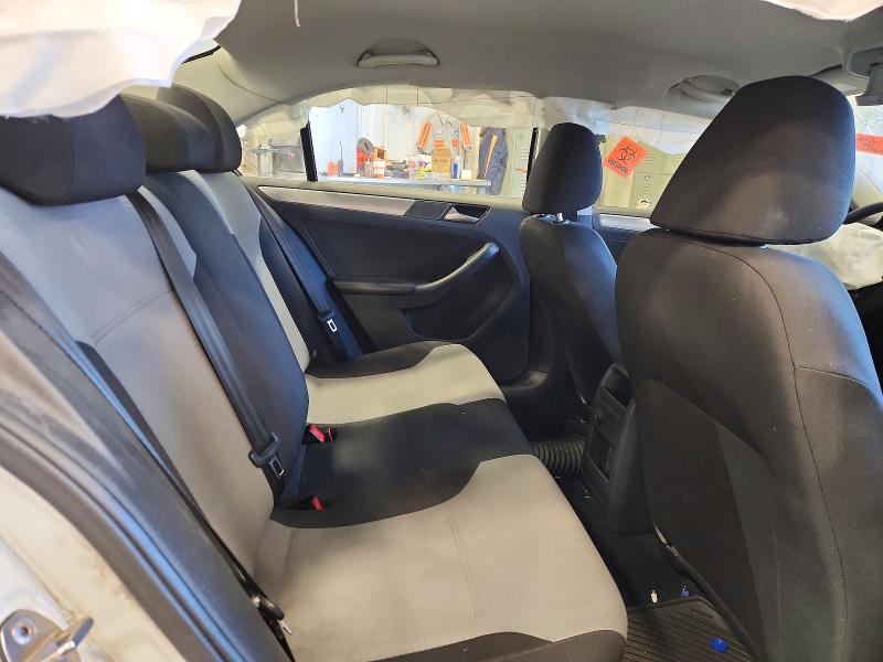 Photo 10 from auction – 2017 VOLKSWAGEN JETTA S with VIN 3VW167AJ5HM236345