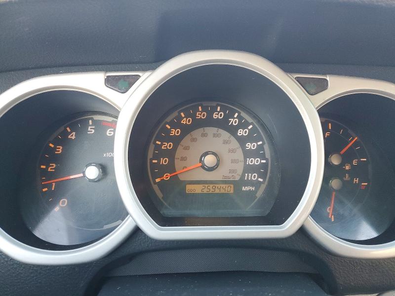 Photo 9 from auction – 2004 TOYOTA 4RUNNER SR with VIN JTEBU14R148014214