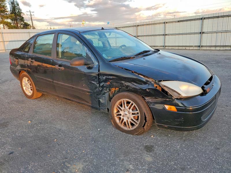 Photo 4 from auction – 2000 FORD FOCUS with VIN 1FAFP3831YW414053