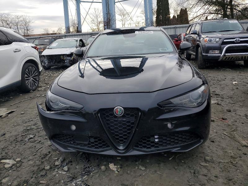 Photo 5 from auction – 2019 ALFA ROMEO GIULIA with VIN ZARFANAN5K7612452