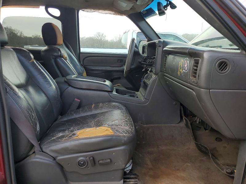 Photo 7 from auction – 2004 CHEVROLET AVALANCHE with VIN 3GNEK12T34G336117